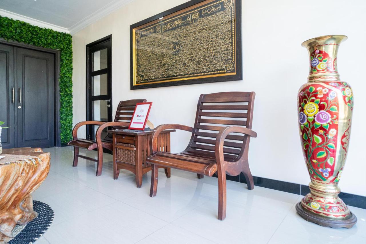 Reddoorz Syariah Near Marvel City Mall 2 Σουραμπάγια Εξωτερικό φωτογραφία