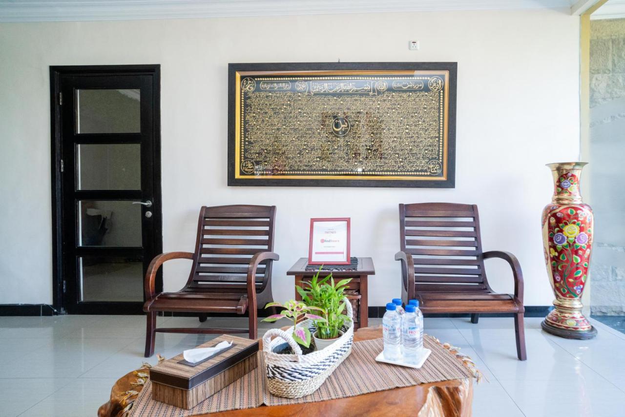 Reddoorz Syariah Near Marvel City Mall 2 Σουραμπάγια Εξωτερικό φωτογραφία