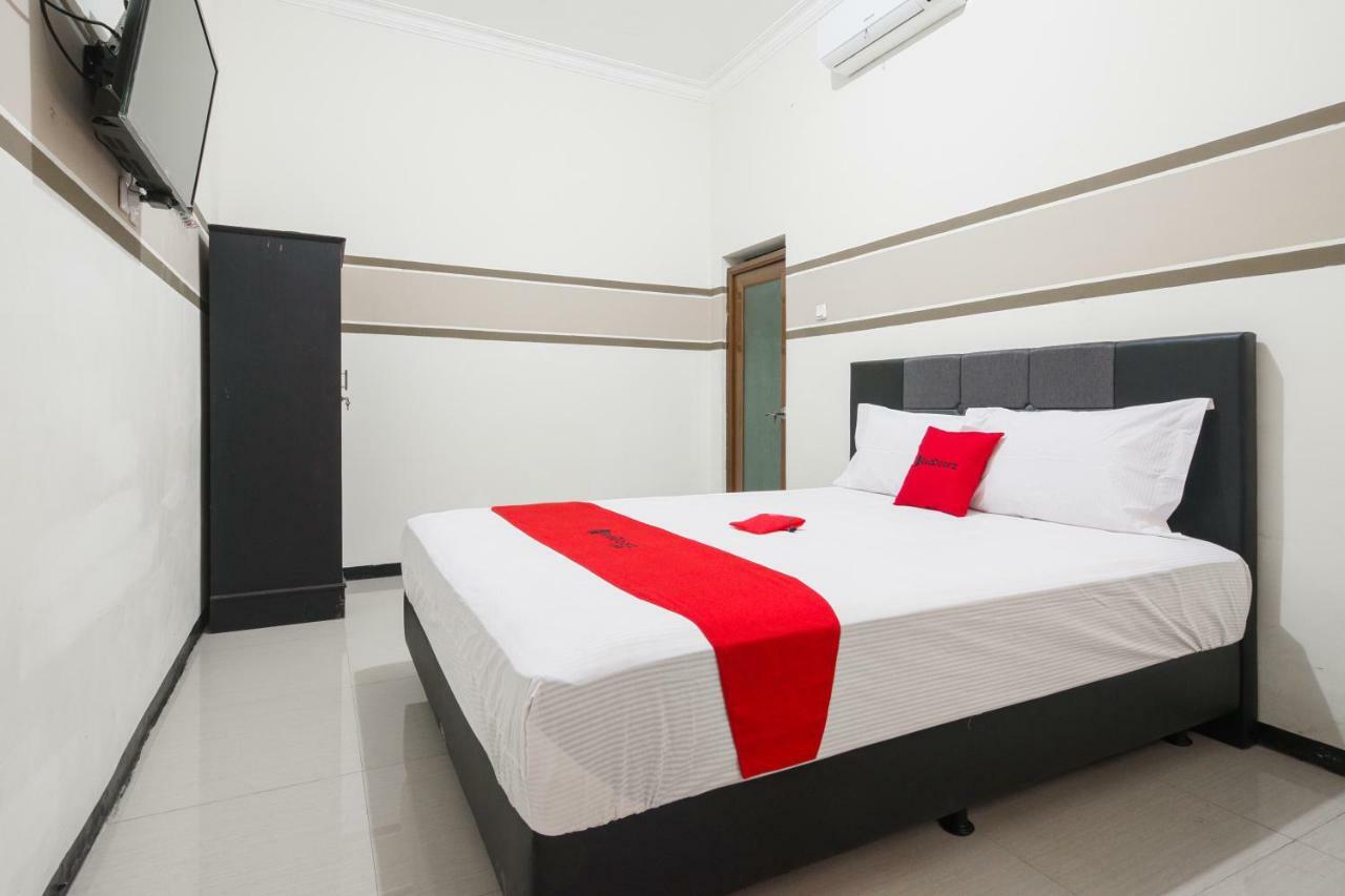Reddoorz Syariah Near Marvel City Mall 2 Σουραμπάγια Εξωτερικό φωτογραφία